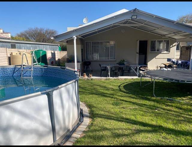 4 BEDROOM HOUSE FOR SALE IN BERGSIG